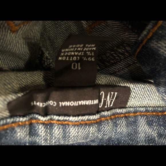 Cropped jeans - Picture 2 of 3